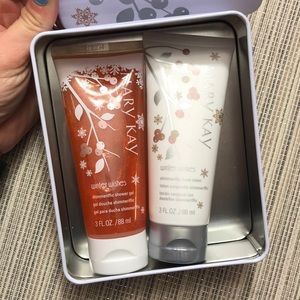 Shower gel and lotion